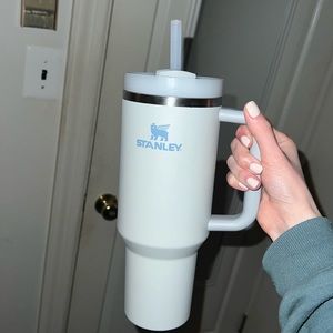 40oz Stanley. New condition